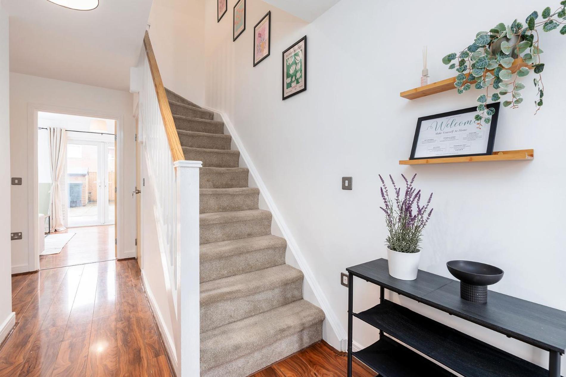 6 Guests - 3 Bedrooms - Free Wi-Fi - Manchester Kültér fotó